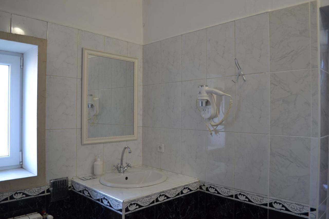 Art Hotel Chernivtsi Exterior photo